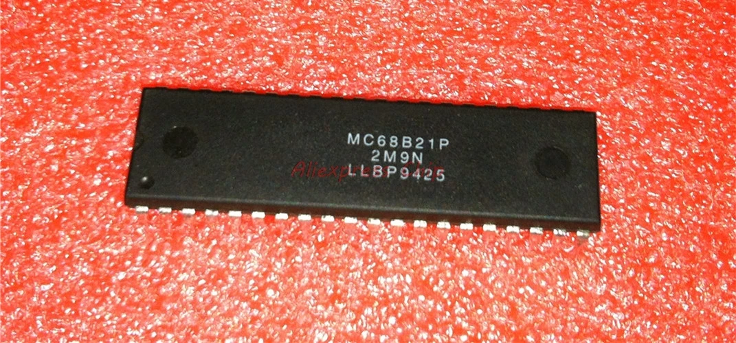 1 шт./лот MC68B21 MC68B21P DIP-40 на складе