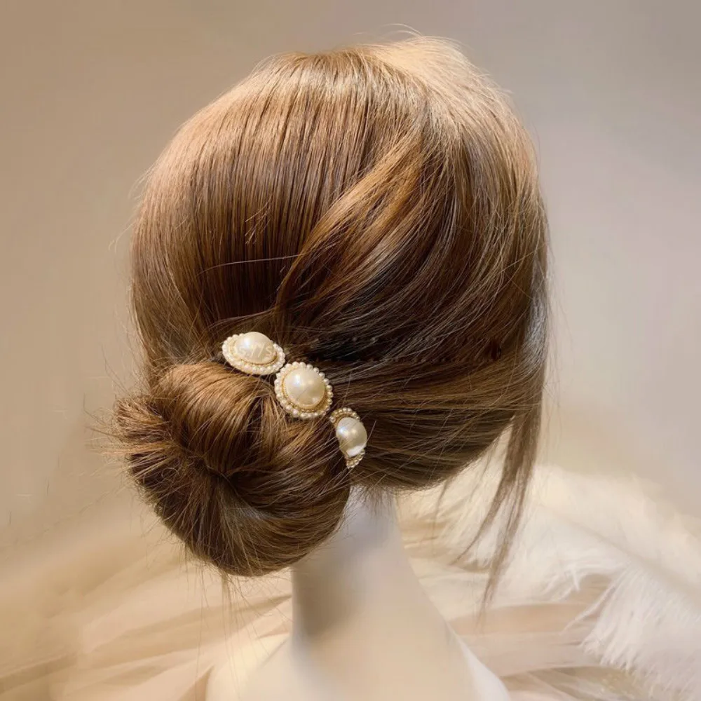 7 Hairstyles You'll Fall in Love with this Valentine's Day - CASHMERE HAIR