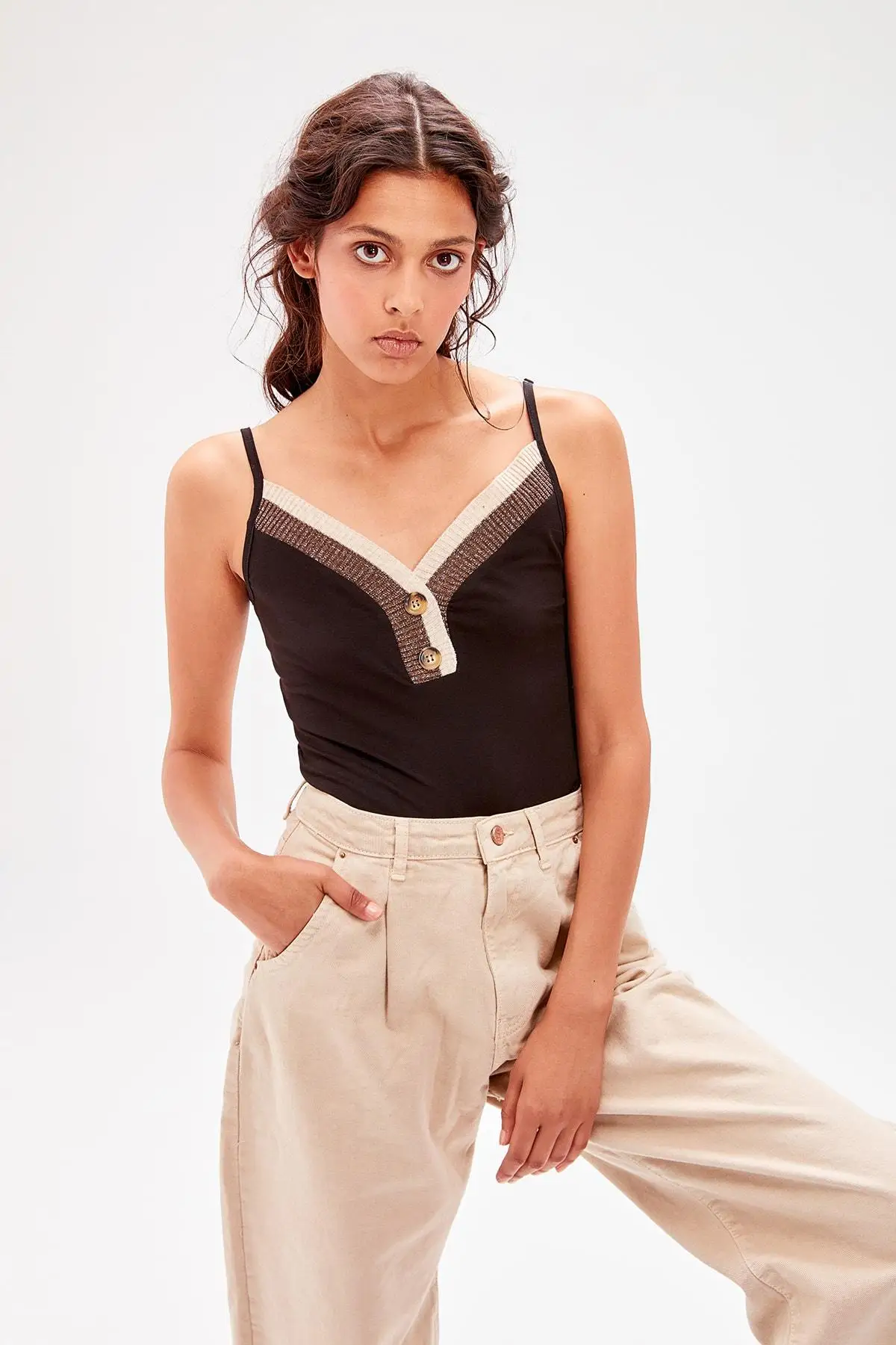 

Trendyol Black Button Detail Örme Body TWOAW20BD0005