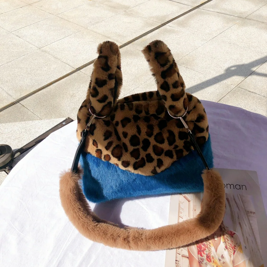 

2019 Autumn/winter New Women's Leopard Print Stitched Wool Fur Bag Hand-held One-shoulder Slant Bag Removable