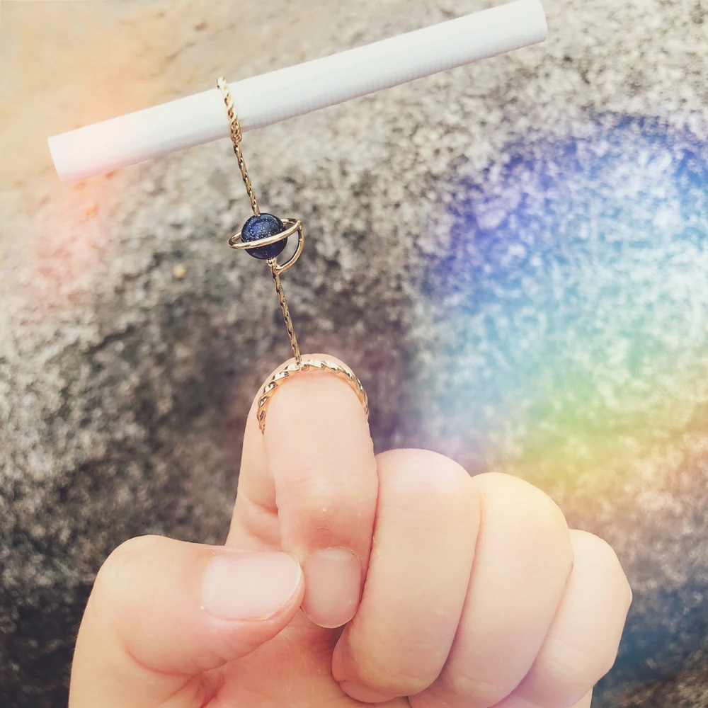 New Cigarette Finger Ring Vintage Metal Finger Clip Women Men Slim Cigarettes Smoking Holder Accessories With Gift Box