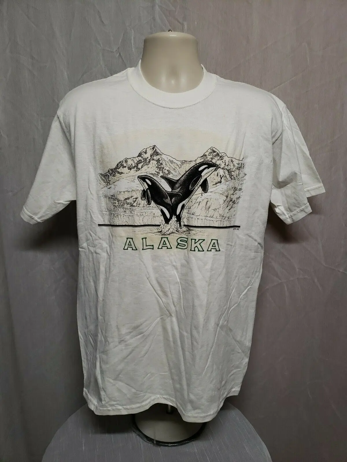 Del Sol Alaska Jumping Dolphins Adult Medium White Tshirt |