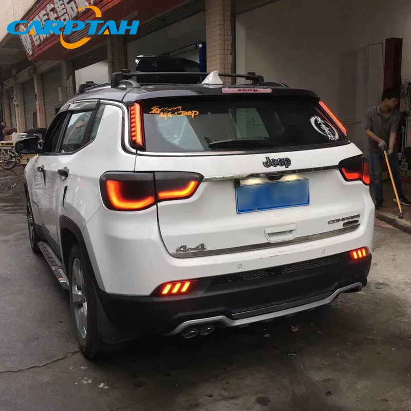 2PCS LED Rear Fog Lamp For Jeep Compass 2017 2018 2019 Car LED Bumper Light Brake Light Reflector 2-in-1 Functions