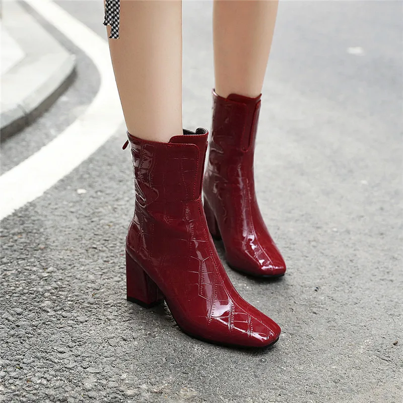 

YMECHIC 2019 Fashion White Black Block High Heel Ankle Boots for Women Stone Pattern Back Zipper Square Toe Wedding Bride Shoes