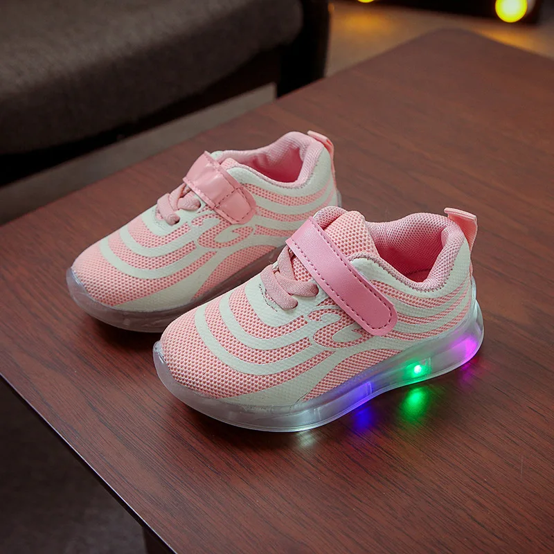 New Glowing Sneakers Air Mesh Breathable Children LED Lights Shoes Luminous Sneakers for Boys and Girls Fluorescent Shoes