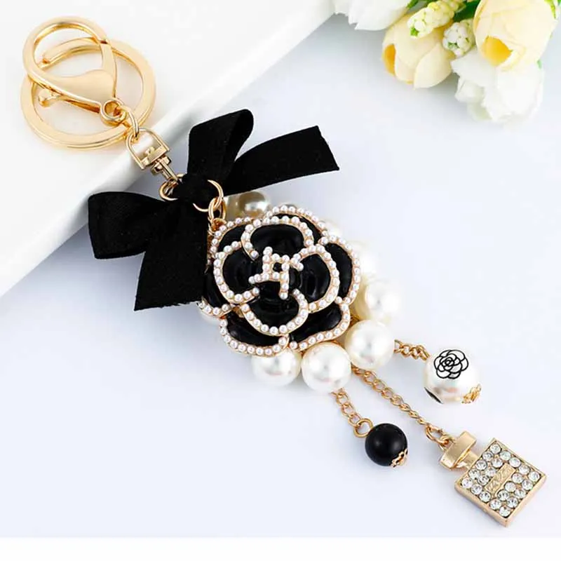 2021 Luxury Black Camellia Flower Bow Keychain Rhinestone Lock Umbrella Pendant Car Key Chain  Pendant For Bag