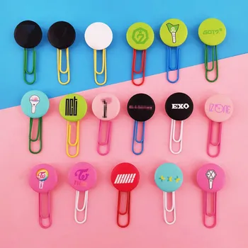 

1 Pcs Kpop Bangtan Boys EXO Blackpink GOT7 NCT TWICE Various Round Bookmarks Paper Clips Creative Clip Stationery Accessories
