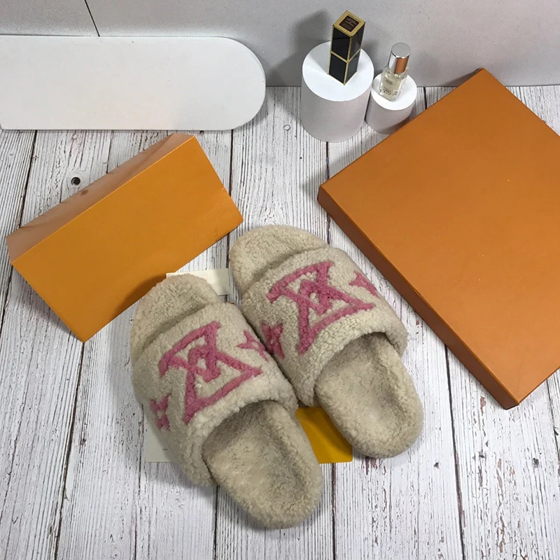 Luxury brand designer 2021 autumn and winter new cotton shoes high quality customized famous brand women's wool shoes indoor