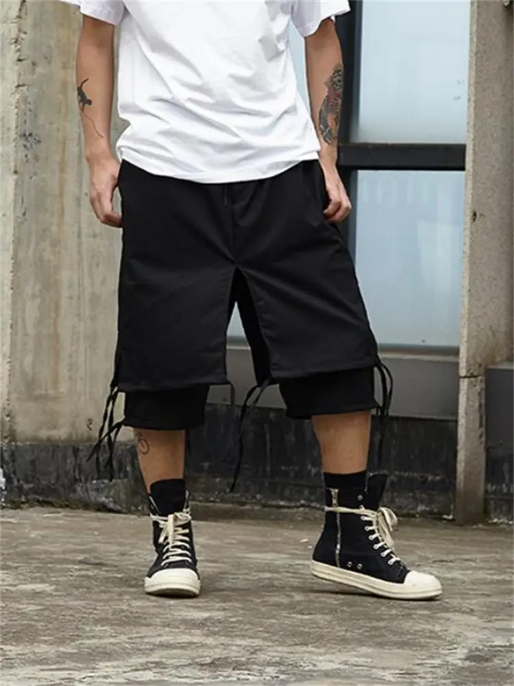 Рисунок 2 - Мужская кружевная юбка с широкими штанинами