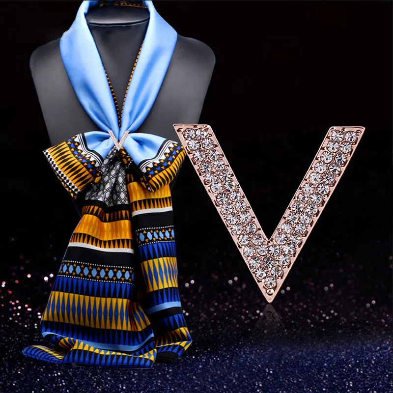 Новая модная брошь шарф Пряжка букет темперамент роскошный хрустальный шарф со стразами клипсы для женщин девушек ювелирные изделия подарок