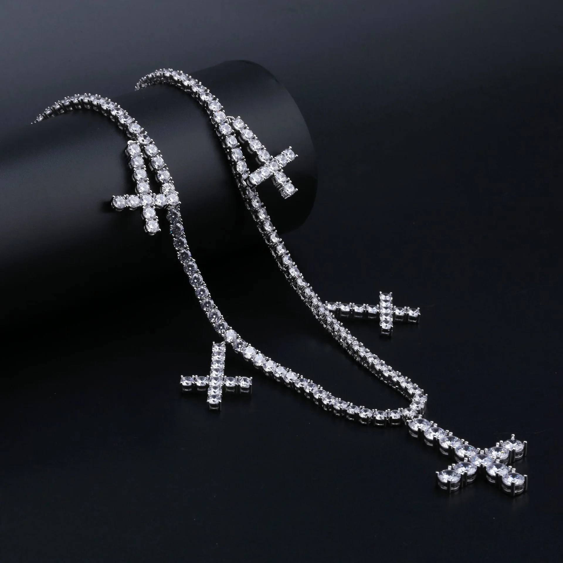 Роскошный перевёрнутый крест кулон ожерелье высокое качество - Окраска металла: Платиновое покрытие