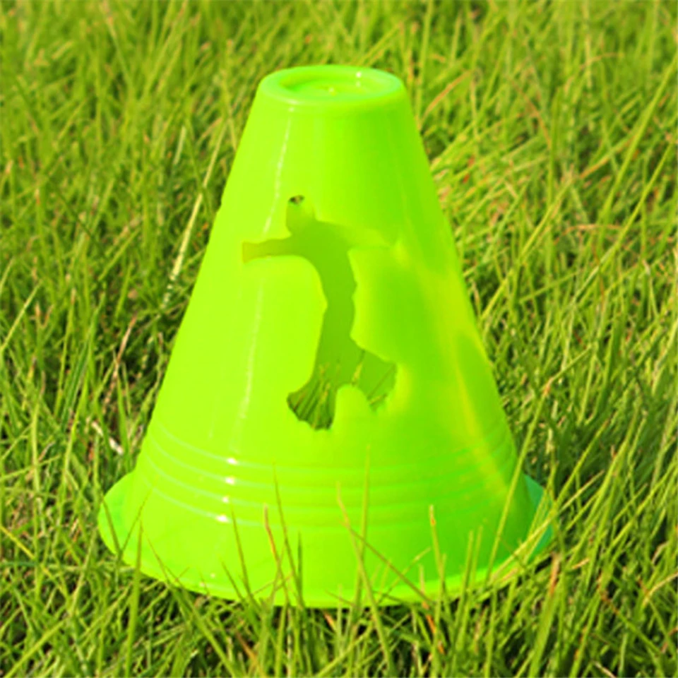 Japy-Skate-Human-figure-Hole-Anti-Wind-Slalom-Cones-Marker-Roller-Skating-Marking-Cups-Windproof-Skate (3)
