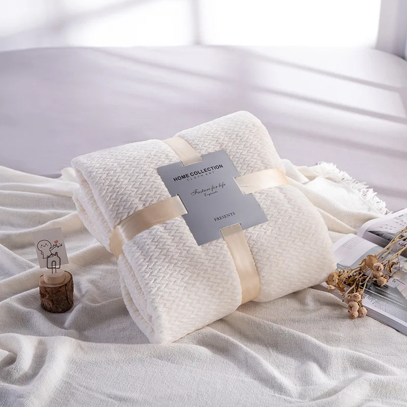 

NEW Soft Warm Coral Fleece throw blanket for bed Winter Sheet sofa blanket white Portable Car Travel Blanket dropshipping