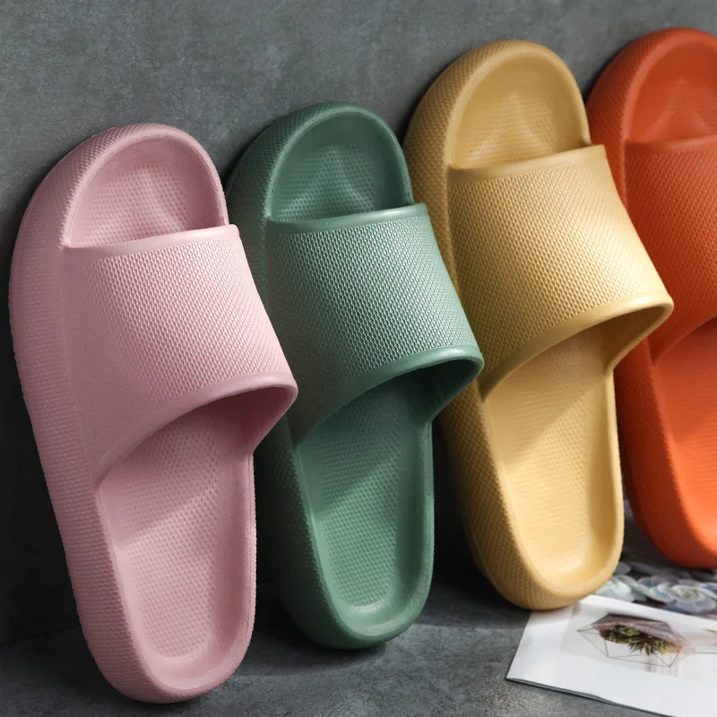 

Spot home home solid-color thick-soled slippers couple fashion non-slip men's and women's slippers home slippers