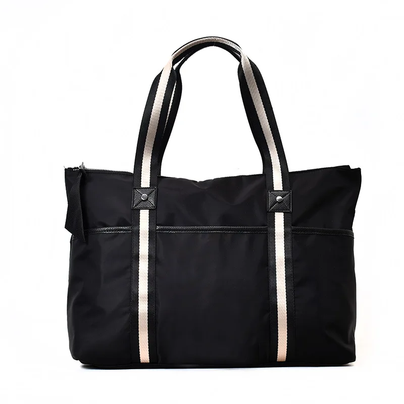 Черный New Year Striped Patchwork Nylon Water-proof TRAVEL Bag Zipper Good Quality Large Capacity Lady Holiday Bag - Цвет: Черный
