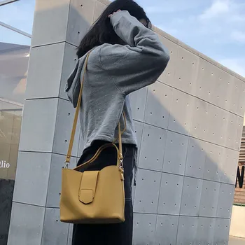 

New Women Leather handbags Female Larger Capacity Crossbody bag Messenger Bags Fashion simple Bucket design PU Shoulder Bags