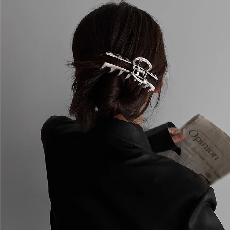 2021 NEW Metal Barrettes Women Fashion Hair Claws Gunmetal Hair Clips Hairpins Lady Hair Accessories Ornaments Crab Octoups