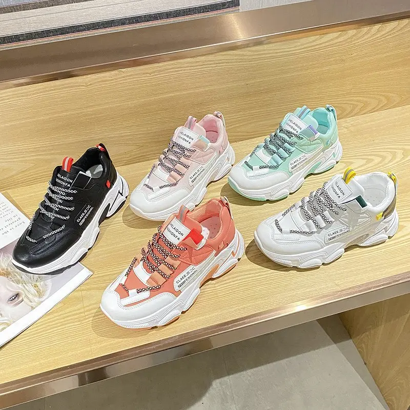 

In 2020, the new leisure platform sneakers are stylish and versatile.Women's shoes can breathe freely