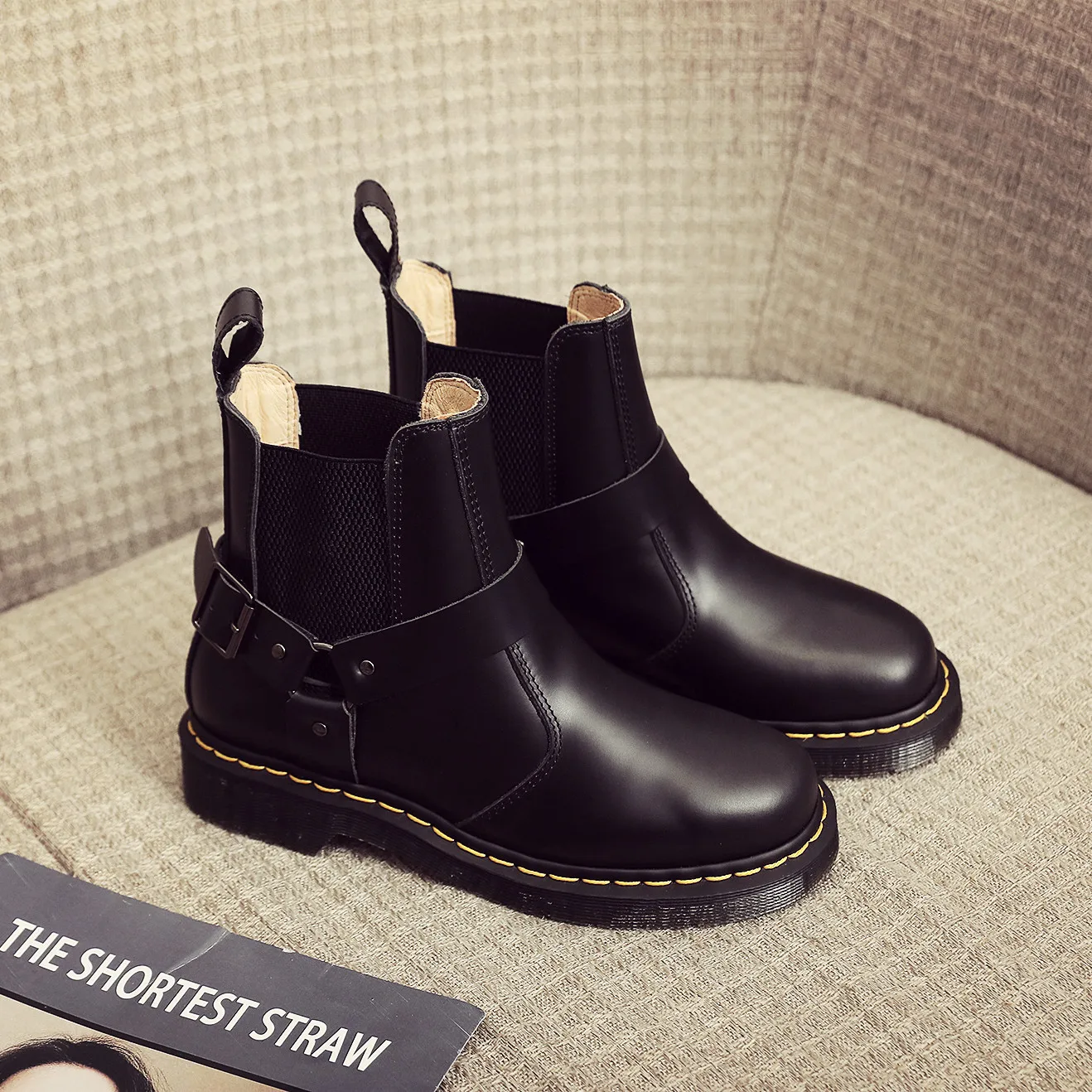 

Foot Covering Martin Boots Women's New Style Students COUPLE'S Casual Short Boots INS Online Celebrity Women's Genuine Leather C
