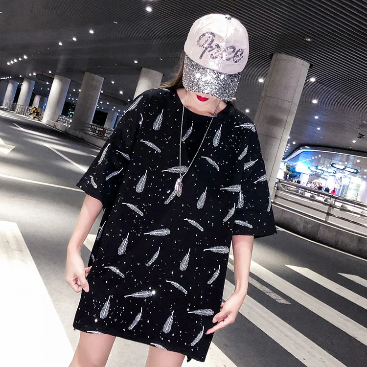 

Europe Glittering Rhinestone Black Loose T-Shirts Women Feather Print Short Sleeve O-Neck Tshirt Tees Medium Long Plus Size Tops