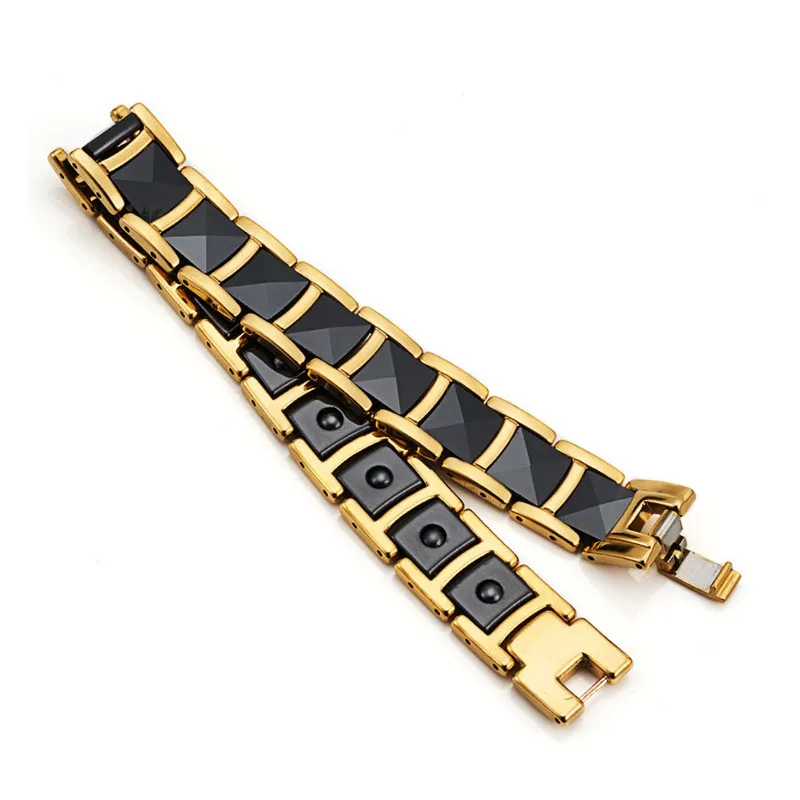 22228765532_1425293847