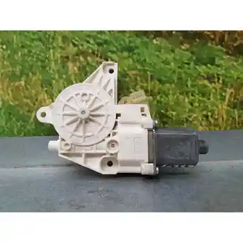 

A2048200642 WINDOW MOTOR REAR LEFT MERCEDES C CLASS (W204) SALOON