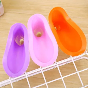 

New Design Portable Female Urinal Women Urinal Outdoor Travel Camping Soft Silicone Urination Device Stand Up & Pee