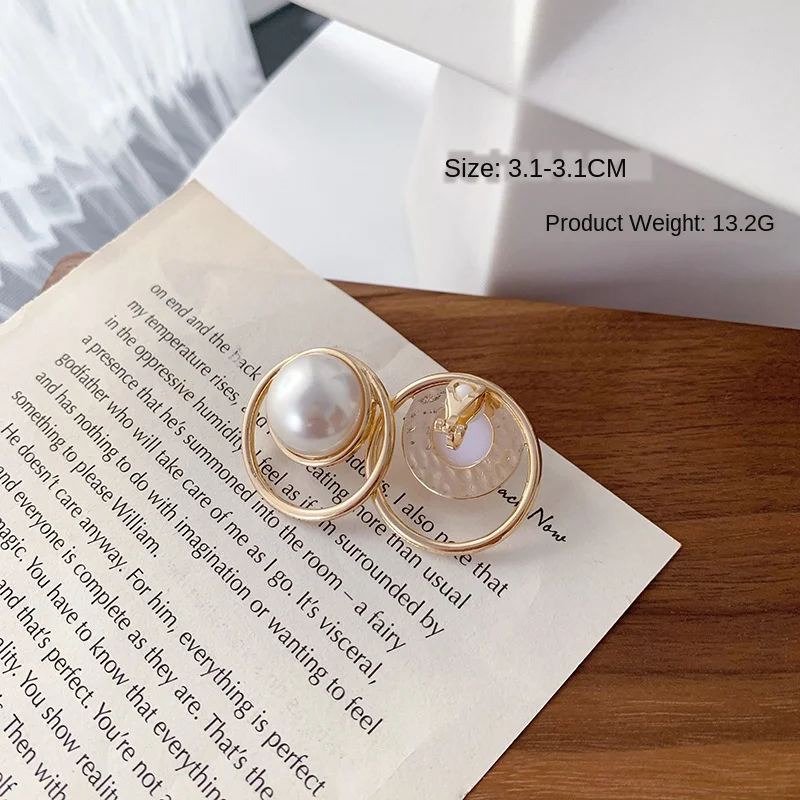 Korean Style Small Elegant Simulated Pearl Round Ear Clips No Hole Simple Geometric Baroque Pearls Clip on Earrings No Piercing 