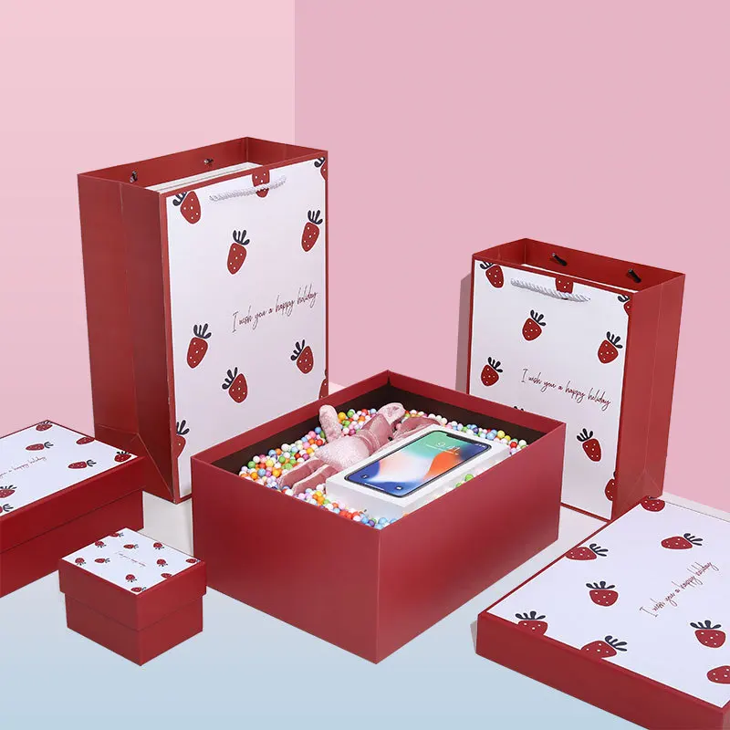 

New Strawberry Rectangular Gift Box Companion Gift Box Christmas Birthday Valentine's Day Comestic Candy Package Box