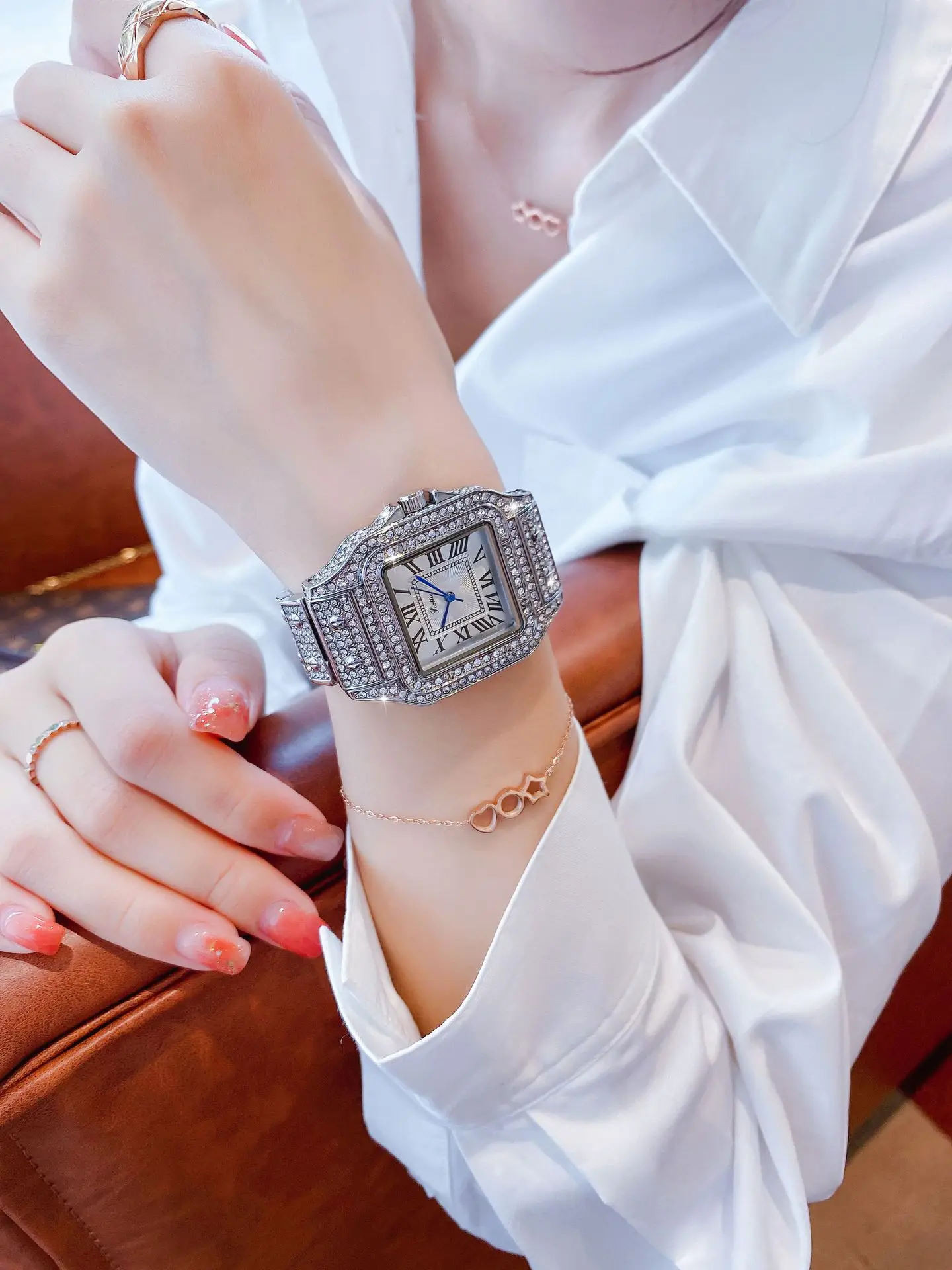 K1 2021 New Fashion Small Square Watch Retro Roman Women's Watch Diamond Band Watch Waterproof Quartz Watch