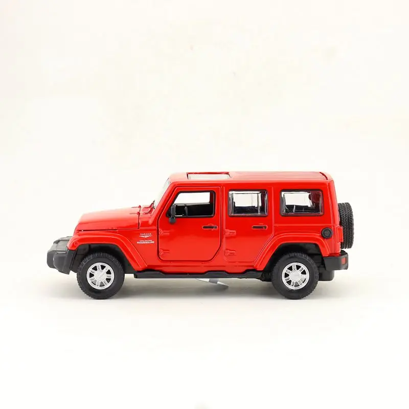 /Литье под давлением модель игрушки/1:32 Масштаб/Jeep Wrangler Супер спортивный автомобиль/оттяните назад/звук и свет/Набор для обучения/подарок