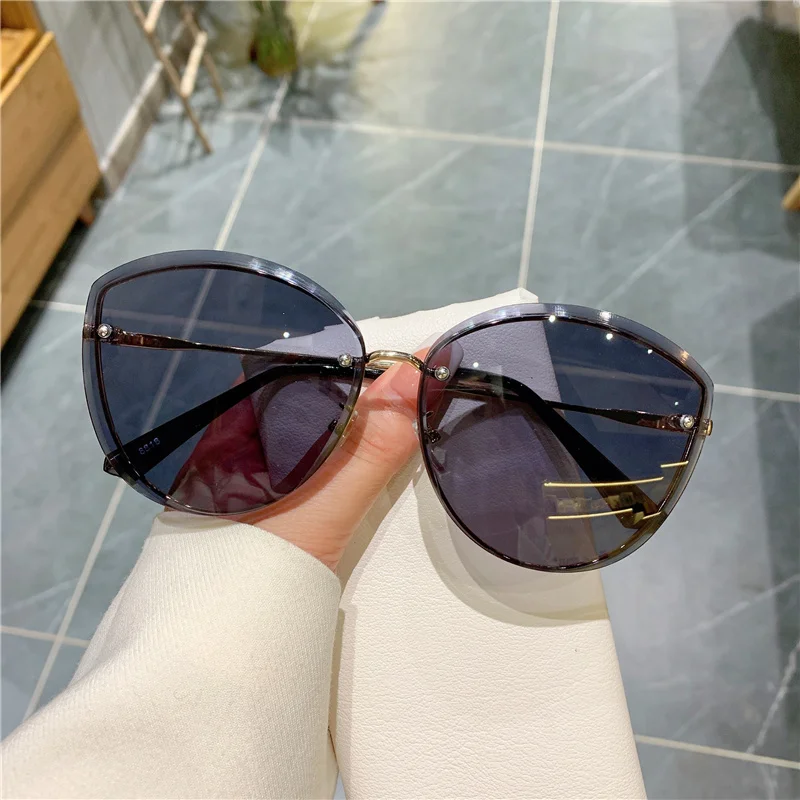 Rimless Clip Oval Sunglasses For Women Luxury Oversized Retro Vintage Designer Women Sunglasses Car Driving Outside Shades womens ray bans