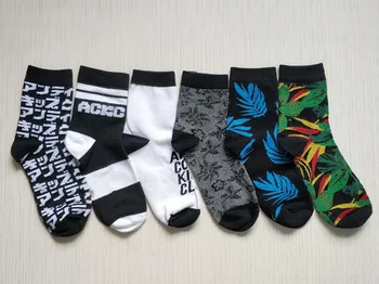 

6 Pair Leaves+Letters Men Socks Pack