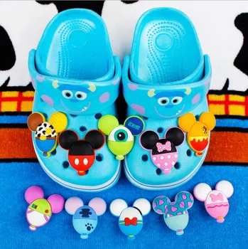 

Mickey Minnie Donald Duck Daisy balloon shape shoe charms cross PVC beach shoe accessories hole shoes buckle JIbiz gift for kids