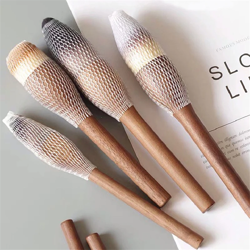 European Vintage Wood Handle Makeup Brush 1Pcs makeup brush