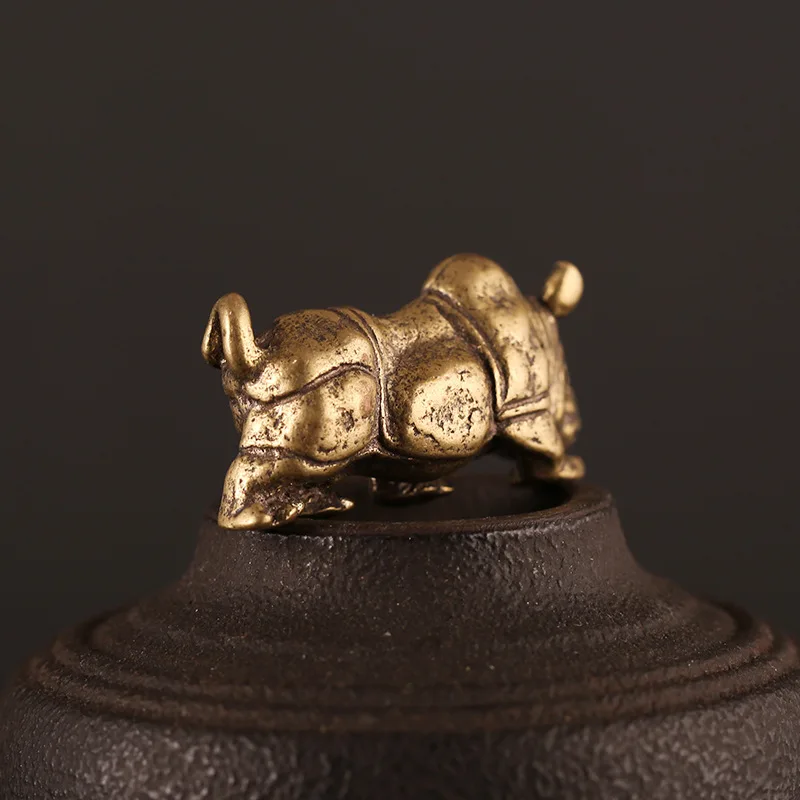Ретро латунные Твердые носороги Подвески Orna мужские ts Античная бронзовая статуя животного быка мужские автомобильные брелки кольца настольные украшения подарки