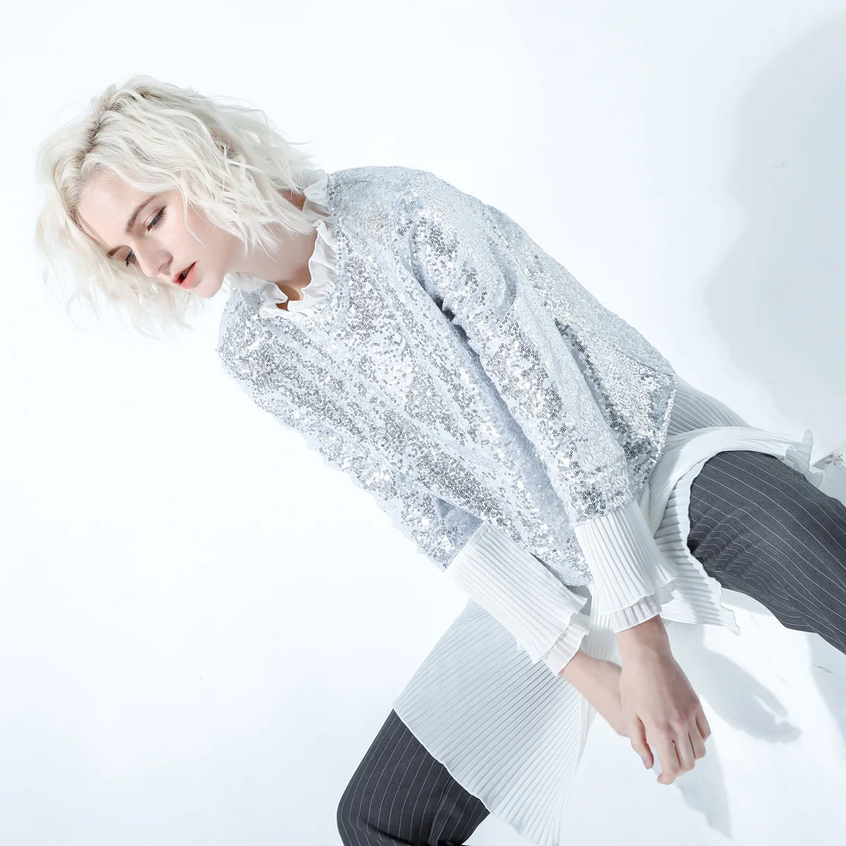 

2019 Spring And Summer New Style Long Embroidery Sequin Joint Gauze Fairy Flounced Hoodie Women's QD1003