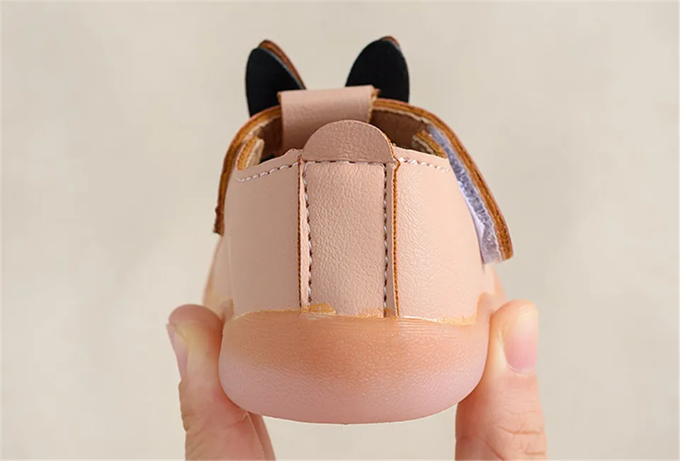 Spring and Autumn Baby Girls First Walkers Shallow Cartoon Baby First Walkers Soft Botton Leather Toddler Princess Shoes