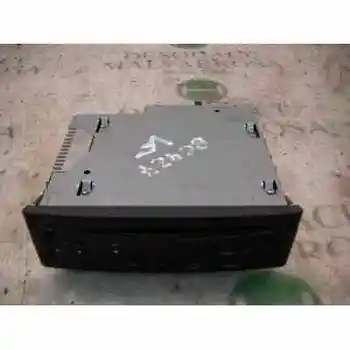 

AUDIO SYSTEM/RADIUS CD RENAULT CLIO II PHASE II (B/CB0) campuses 8200633621 [BC427] [11967577]