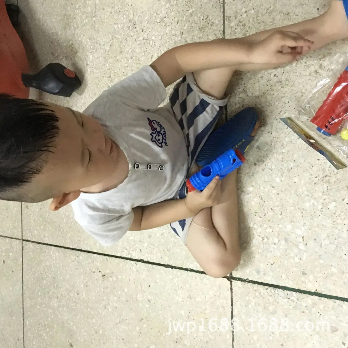 Креативная маленькая игрушка,, ping pang qiu qiang, пластиковый игрушечный пистолет, отправка 3 эластичных игрушечных киоска для мальчиков, Лидер продаж, поставка товаров