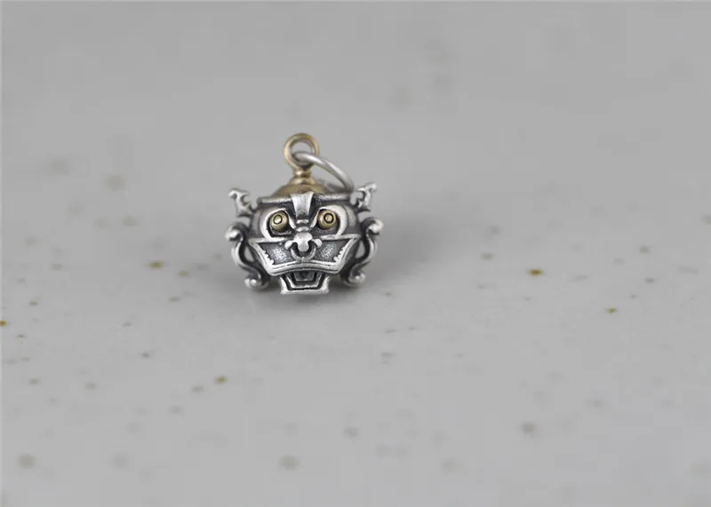 20911892275_1920852753