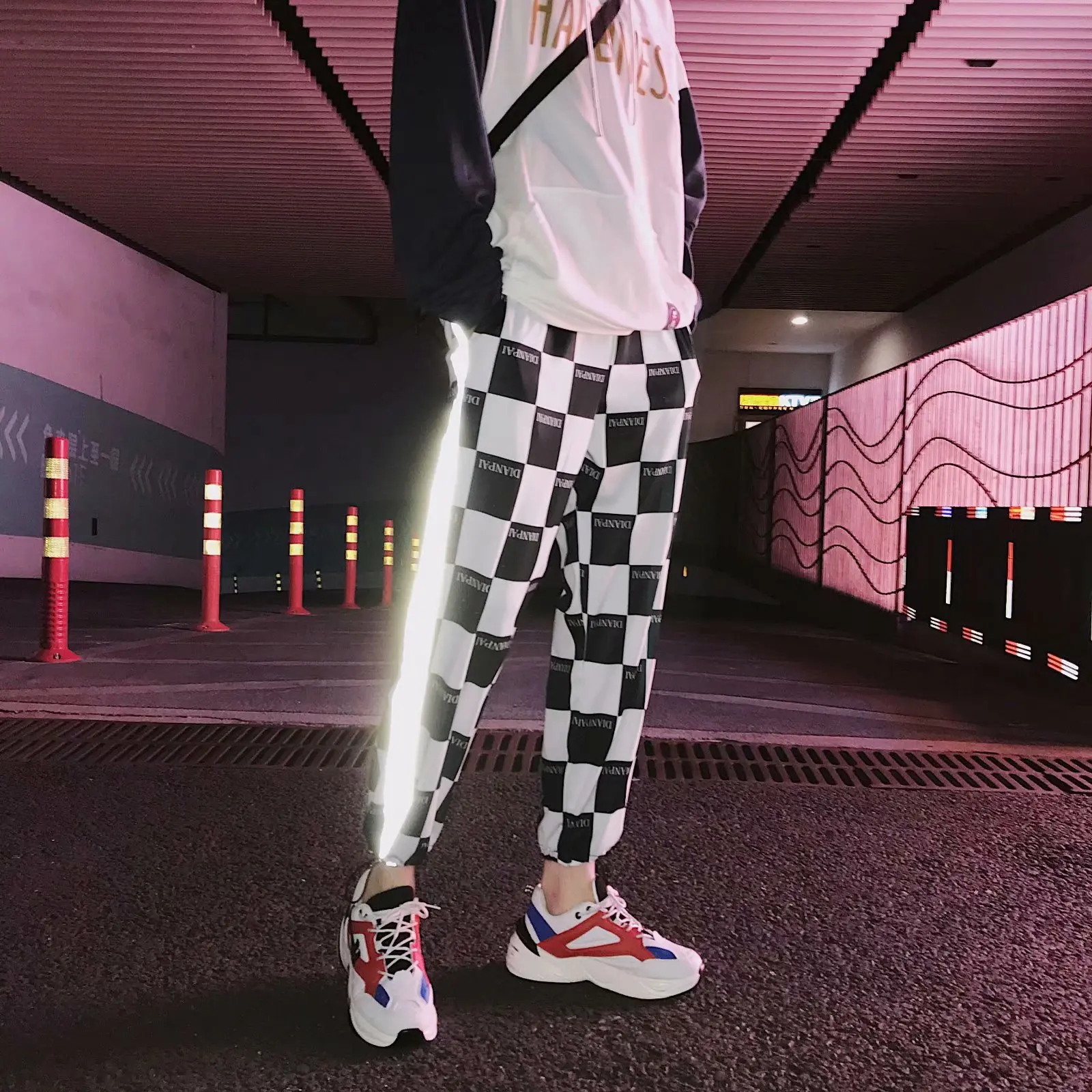 

INS Spring And Autumn New Style Reflective Drawstring Skinny Casual Pants Men's Korean-style Trend Sports Capri Harem xi ha ku