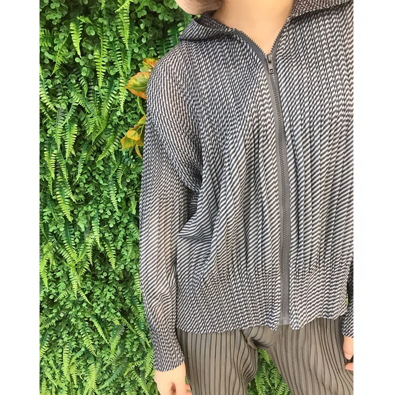 Changpleat Осенняя Новая женская куртка с капюшоном и принтом Miyak плиссированная модная Свободная Женская куртка с длинным рукавом большого размера