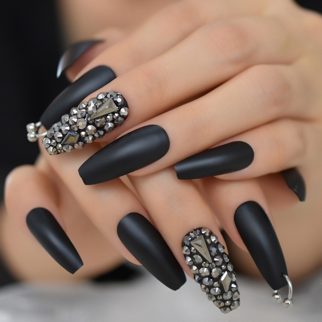 Silver Strass Fake Nails Studs Extra Long Horse Shoe Metal Coffin Faux Ongles with Decorative Stones Frosted Maniture Tips