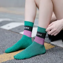 Новые женские забавные носки в Корейском стиле; сезон осень-зима; золотые и серебряные шелковые женские носки с буквенным принтом Goodluck 127