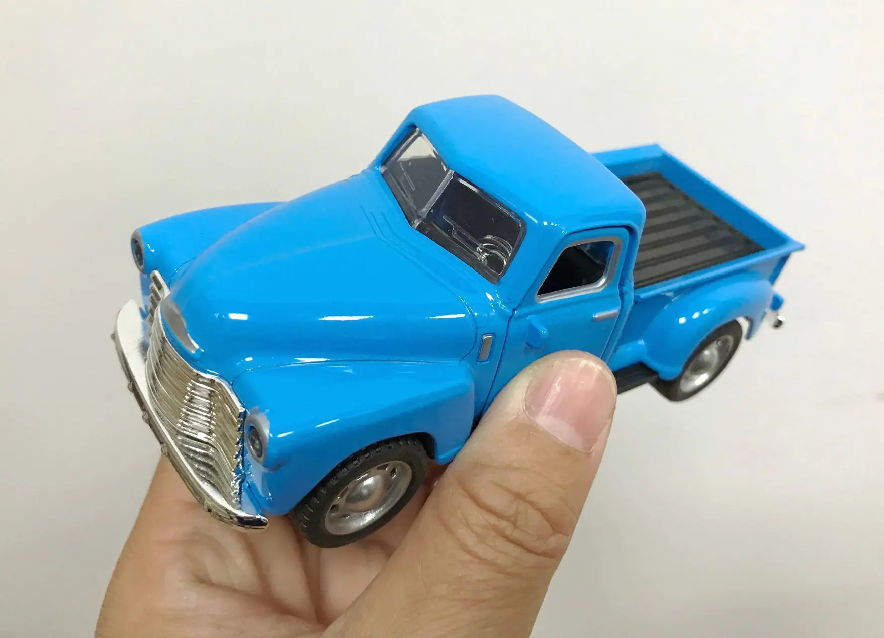 Сплав старинный автомобиль сплав модель автомобиля детская игрушка автомобиль Chevrolet классический автомобиль