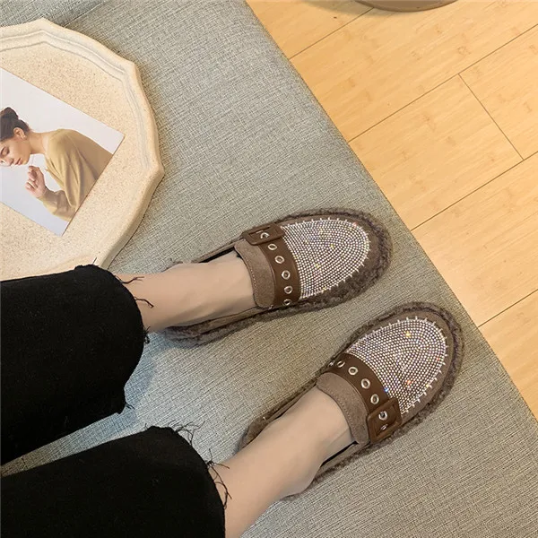 Korean Shoes Women All-Match Casual Female Sneakers Women's Moccasins Round Toe Autumn Loafers Fur Flats Crystal New Fall - Цвет: 2