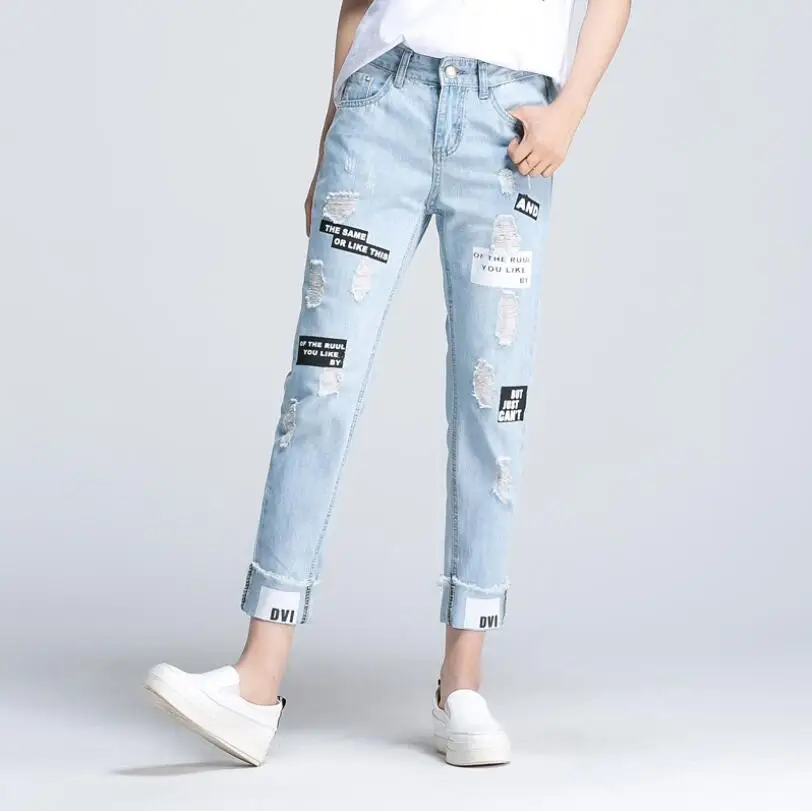 

2020 Spring Letter Print Ripped Jeans New Fashion Summer Button Fly Mid Waist Women Trousers Blue Pocket Casual Jeans p433