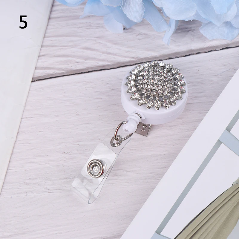 New Arrival 1 PC Top Quality Acrylic Retractable Nurse Badge Reel Fashion Rhinestone Pearl Students ID Card Badge Holder - Цвет: 5