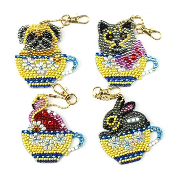 

DIY Cartoon Diamond Painting Keychain Pendant Full Drill Special Shaped Diamond Embroidery Cross Stitch Women Bag Decoration
